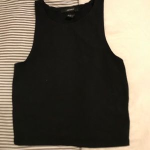 simple black cropped tank